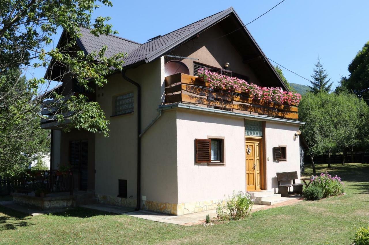 Holiday Home "Iris" Near Plitvice Lakes Rudanovac Екстериор снимка